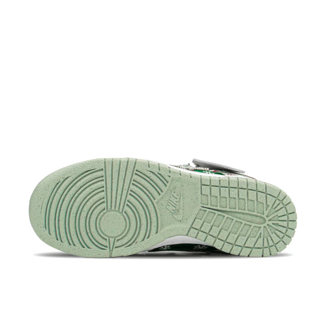 Custom Dunk Christmas Green Red White Snowflakes Christmas Tree Pendant